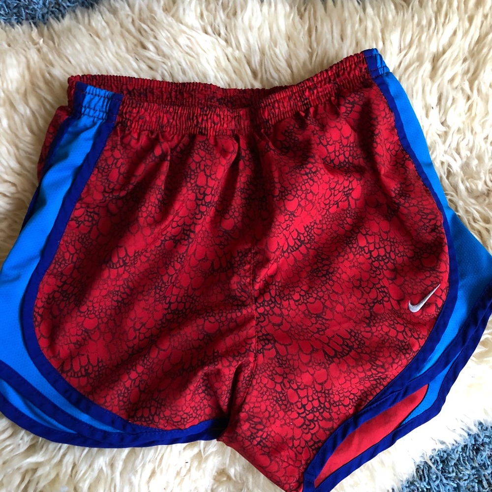 Nike Women’s Dry Tempo Running Shorts - Picture 2 of 3